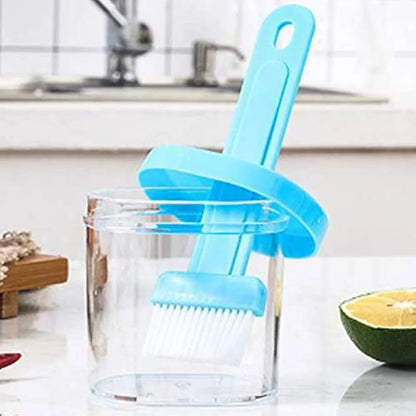 Spill-Free Oil Dispenser With Brush