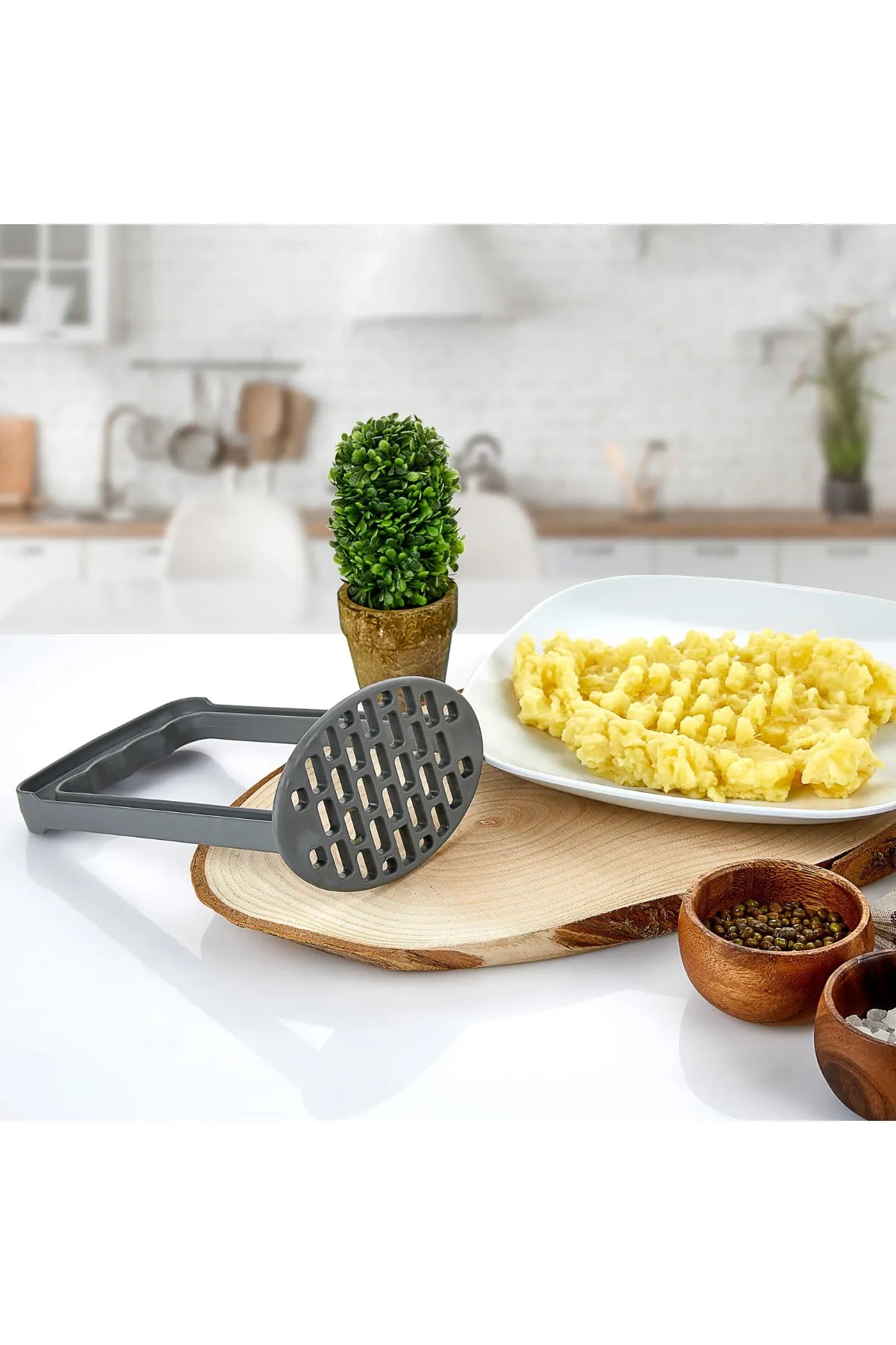 Plastic Potato Masher With Handle